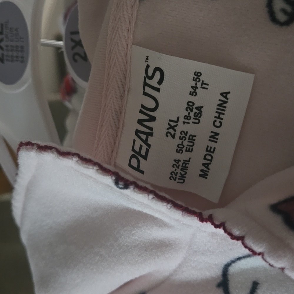 Peanuts Snoopy Printed Boyfriend Pajamas Soft set Velour, Pink, Primark - Picture 7 of 7